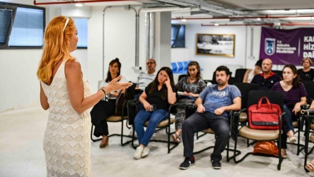 ABB’den Diksiyon ve Güzel Konuşma- Beden Dili ve Etkili İletişim Eğitimi