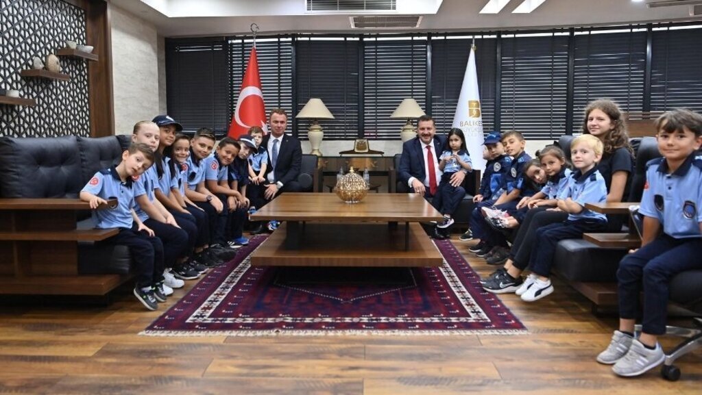 Balıkesir Büyükşehir Belediyesi: Zabıta Haftanız Kutlu Olsun