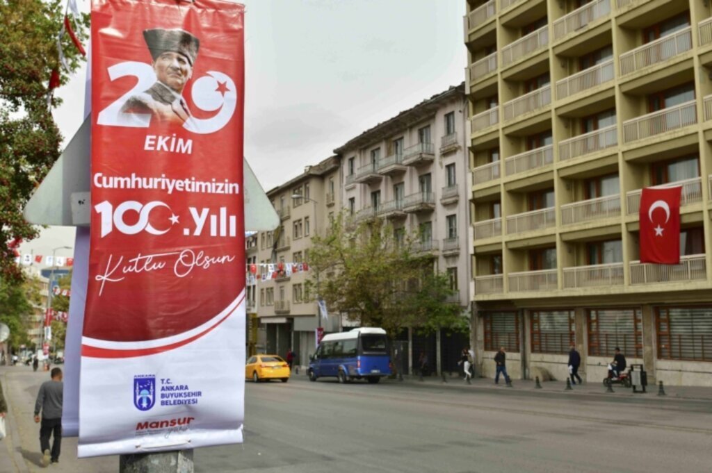 Başkent’te Cumhuriyet’in 100’üncü yılı kutlamaları