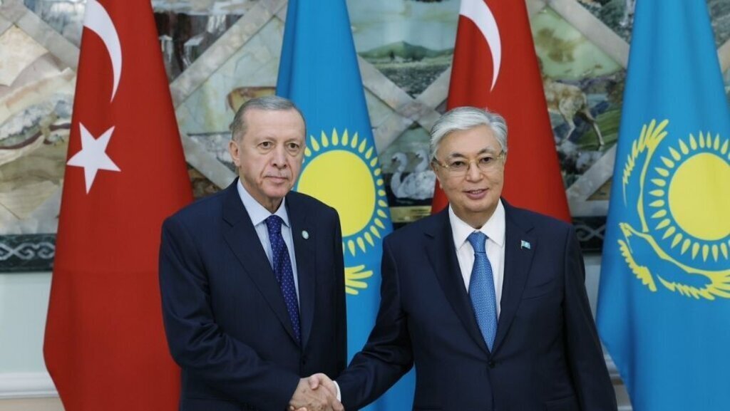Cumhurbaşkanı Erdoğan, Kazakistanlı mevkidaşı ile görüştü