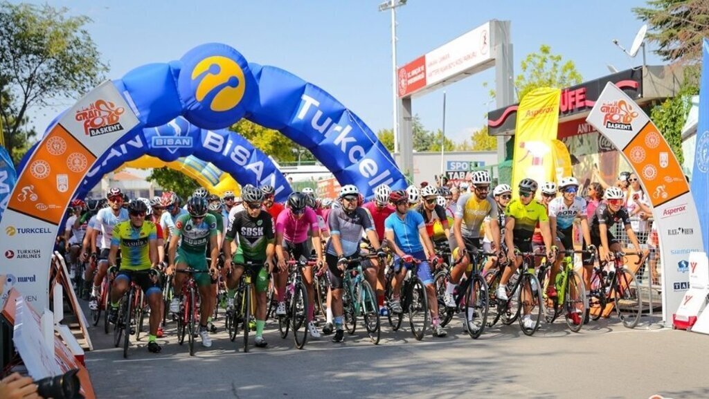 Dechatlon Başkent Granfondo Bisiklet Turu Start Aldı