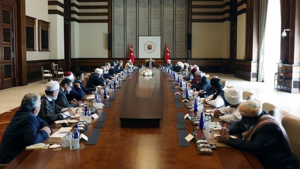 Erdoğan, Müslüman Alimler Heyeti’ni Kabul Etti
