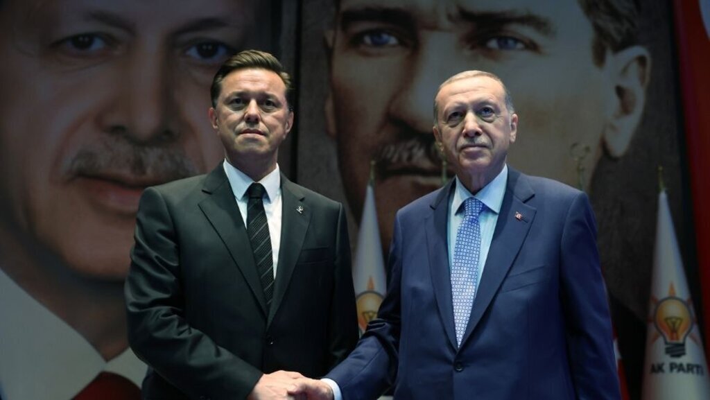 Eskişehir Milletvekili Hatipoğlu AK Parti’ye katıldı