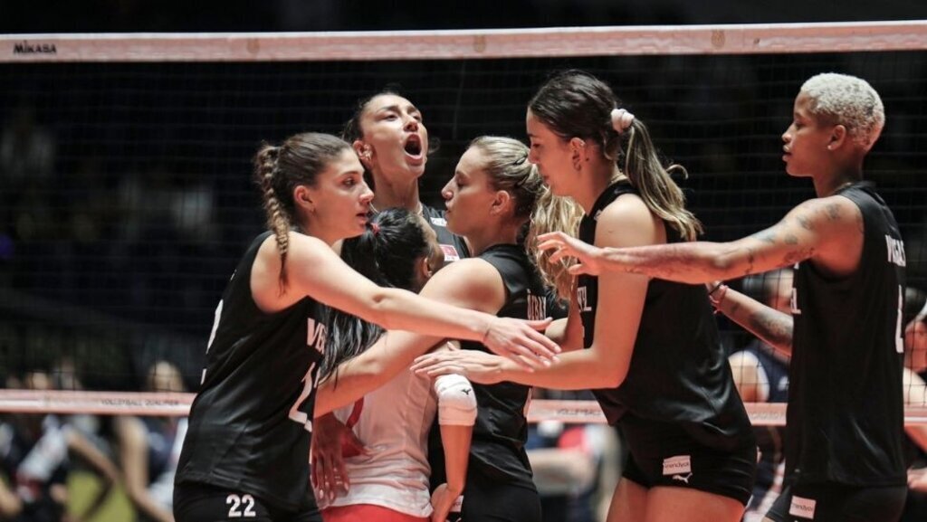 Filenin Sultanları Olimpiyat Elemeleri’nde 3’te 3 Yaptı