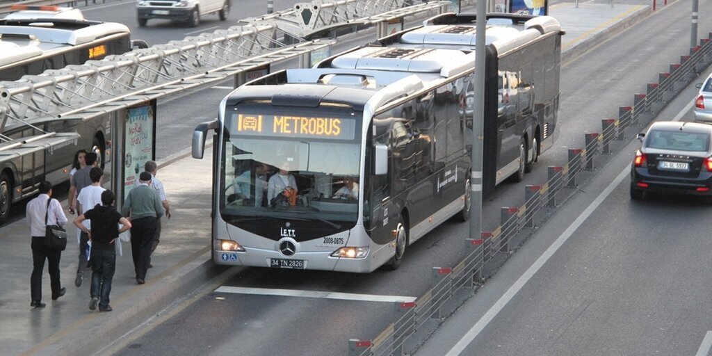 İstanbul’da metrobüs arızası