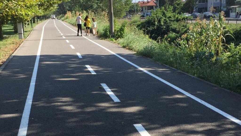 Sakarya Büyükşehir’den Bisiklet Yollarında Boyama Çalışması