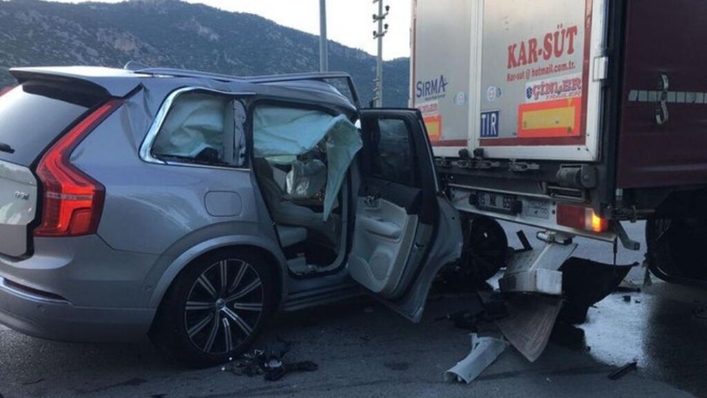 Tan Taşçı Trafik Kazası Geçirdi