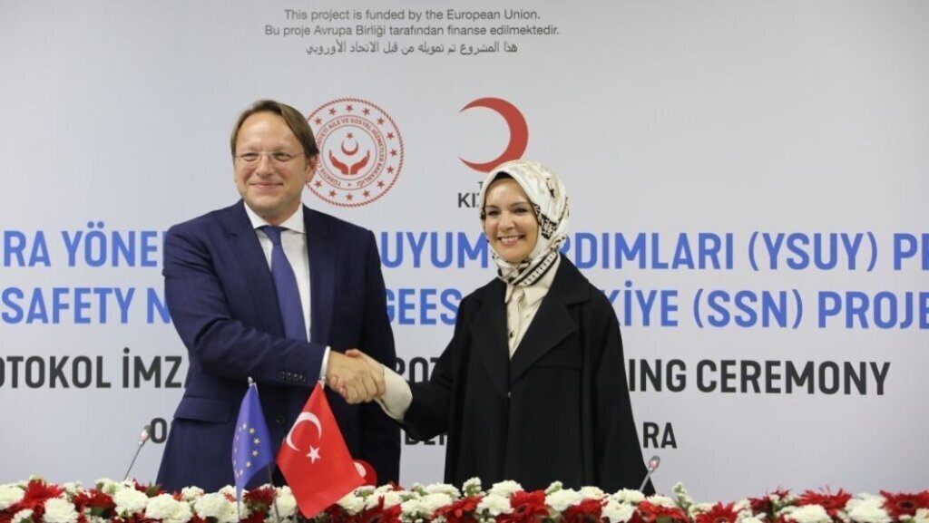 Yabancılara Yönelik Sosyal Uyum Yardımı (YSUY) Projesi İmzalandı
