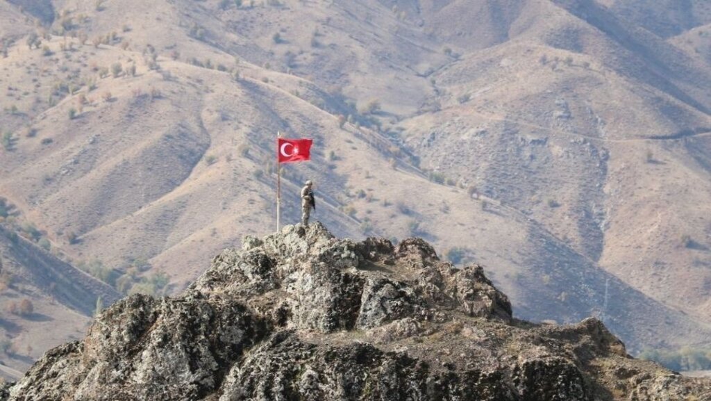 Yerlikaya: 4 Terörist Teslim Oldu