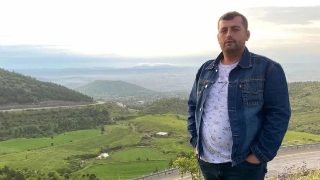 Yol kenarında cesedi bulundu; Otomobil çarpıp kaçmış