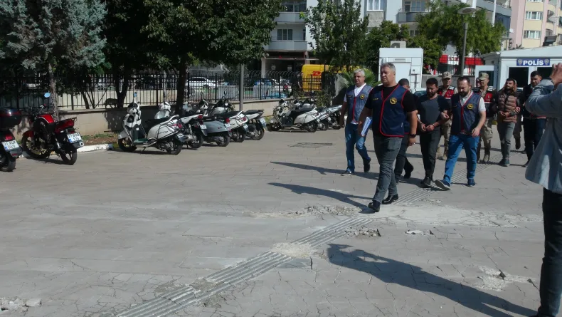12 yıl önceki cinayete 2 tutuklama