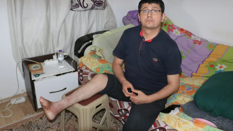 19 yıldır ayağındaki yaraya çare arıyor