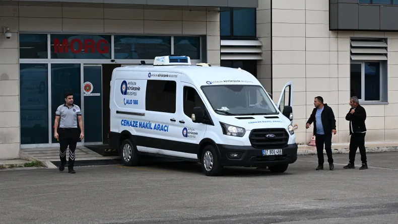 20 yaşındaki Yasin, bıçaklanarak öldürüldü; baba ile kızı gözaltında (2)