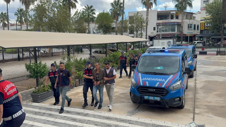20 yaşındaki Yasin, bıçaklanarak öldürüldü; baba ile kızı tutuklandı (3)