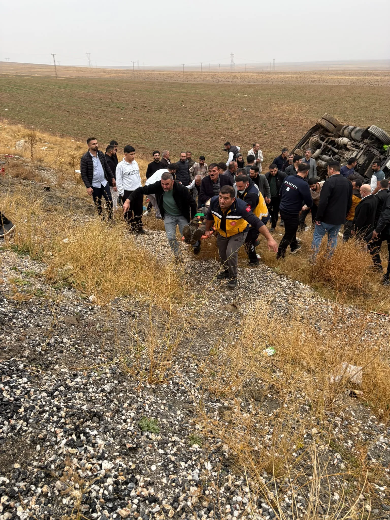 3 aracın karıştığı kazada 12 kişi yaralandı