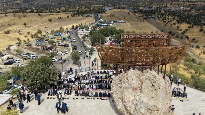 300 yıllık mezarlık ziyareti geleneği 5 bin kişiyi buluşturdu