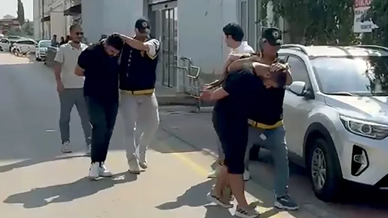 5 ay önceki trafik kazası yüzünden öldürülmüş