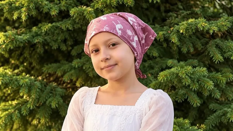 9 yaşındaki Ada, lösemiye yenildi