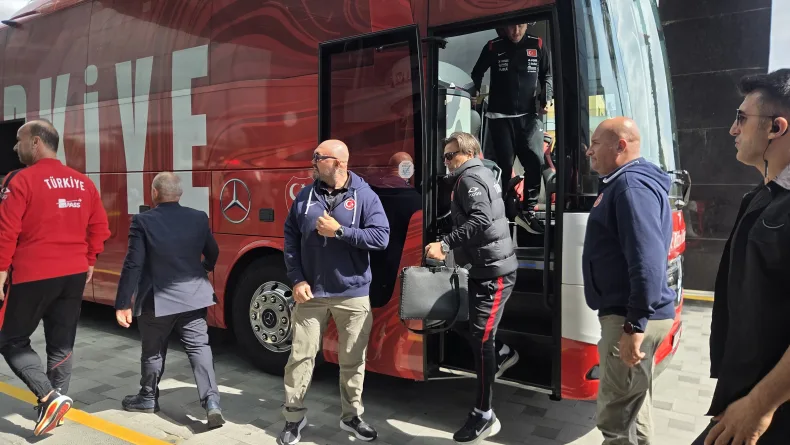 A Milli Futbol Takımı, Bursa'ya geldi