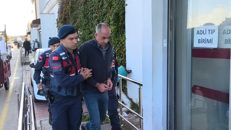 Adana'da Çukurova Belediyesi'ne operasyon: 44 gözaltı (2)