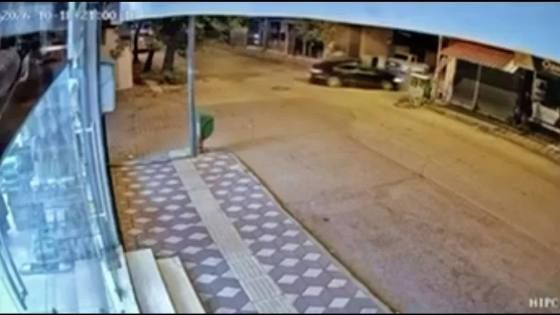 Adıyaman'da 2 kişinin yaralandığı kaza kamerada