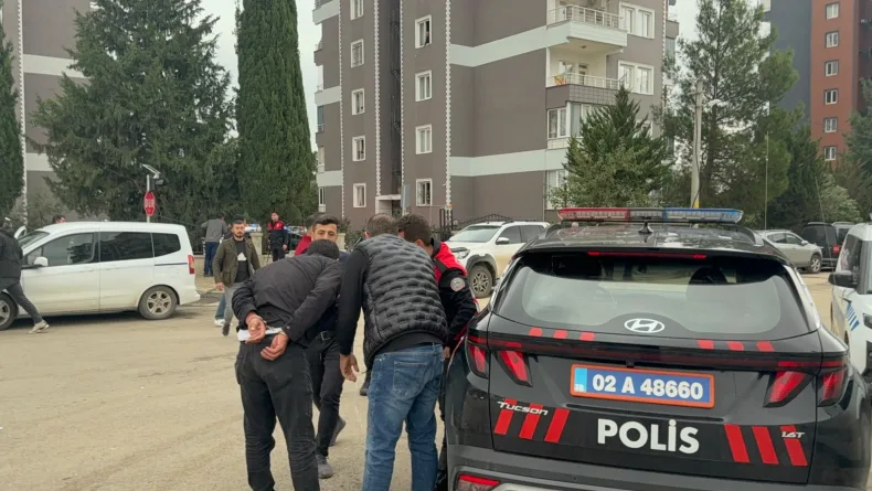 Adıyaman’da site içinde kavga: 1 yaralı 5 gözaltı