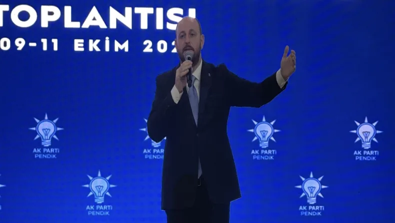 AK Parti’li Büyükgümüş: Yanlışa düşenleri bünyemizden attık