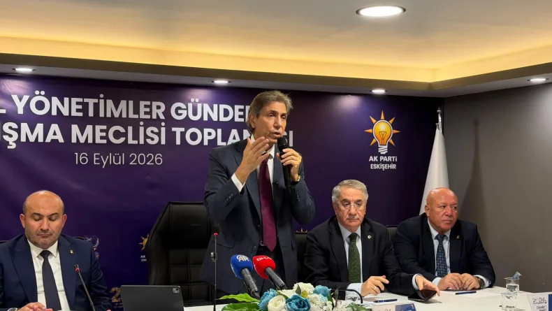 AK Parti'li Demir: CHP'nin iki yakasının bir araya geleceğini düşünmüyorum