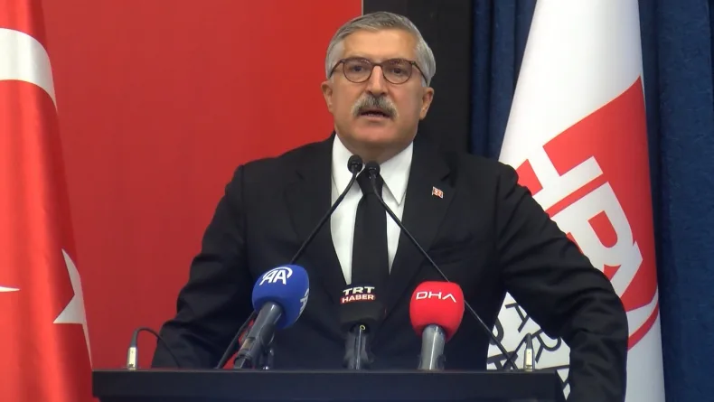 AK Parti'li Yayman, akademik yıl açılışı konferansında üniversitelilerle bir araya geldi