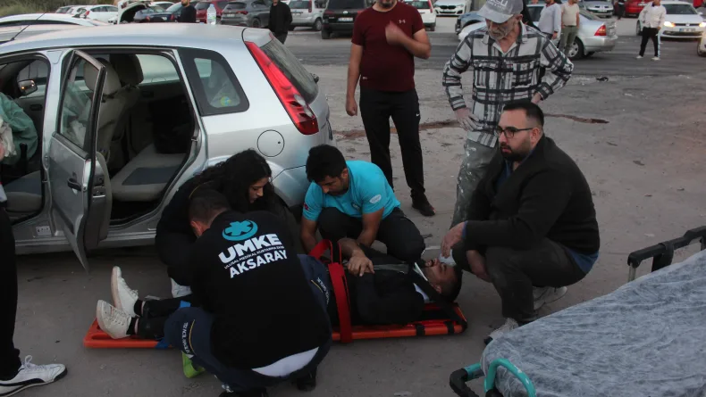 Aksaray’da 3 aracın karıştığı kazada: 5 kişi yaralandı