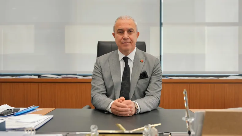 Alanya Belediye Başkanı Özçelik, CHP'den istifa etti