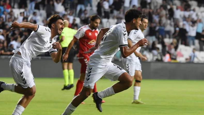 Altay evinde Eskişehirspor'la rakip