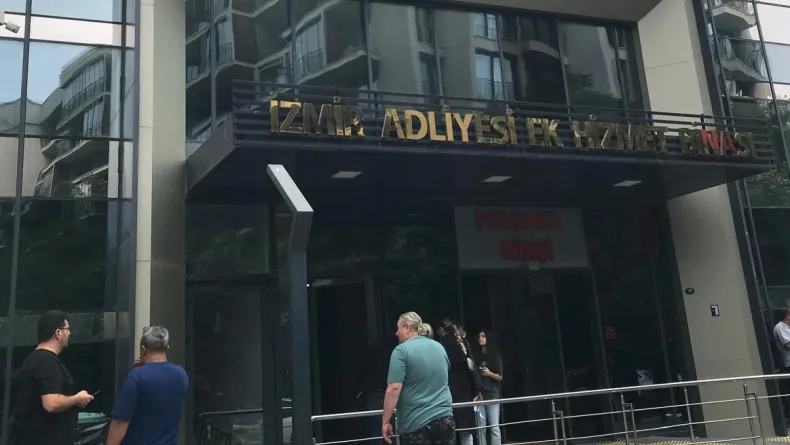 Altay kayyım davasından feragat ediyor