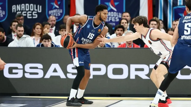 Anadolu Efes - Bayern Münich: 93-101