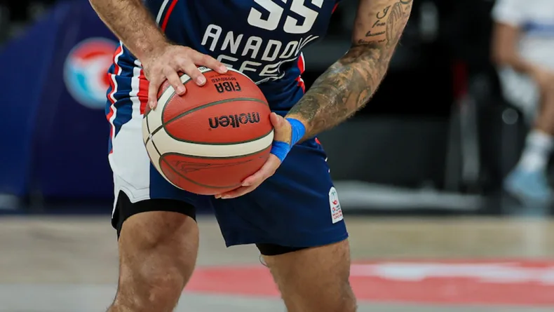 Anadolu Efes - Beşiktaş: 95-81