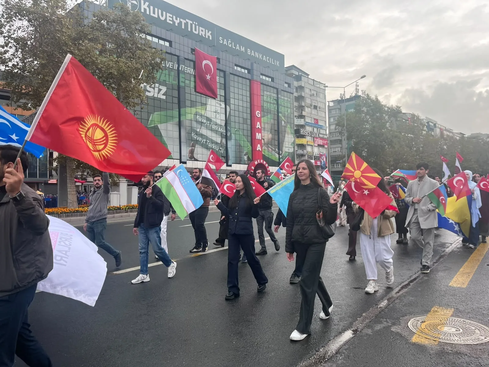 Ankara'da '29 Ekim' korteji