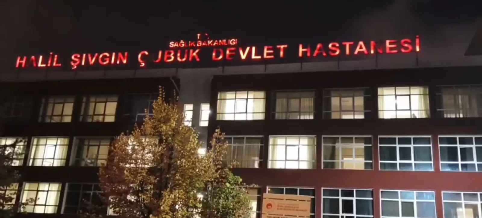 Ankara'da otomobil TIR'a arkadan çarptı: 1 ölü, 1 yaralı