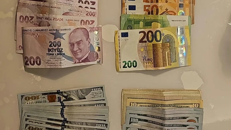 Ankara merkezli 2 ilde DEAŞ operasyonu: 16 gözaltı