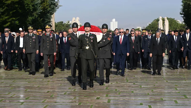 Ankara'nın başkent oluşunun 103'üncü yıl dönümü kutlandı / Ek fotoğraflar