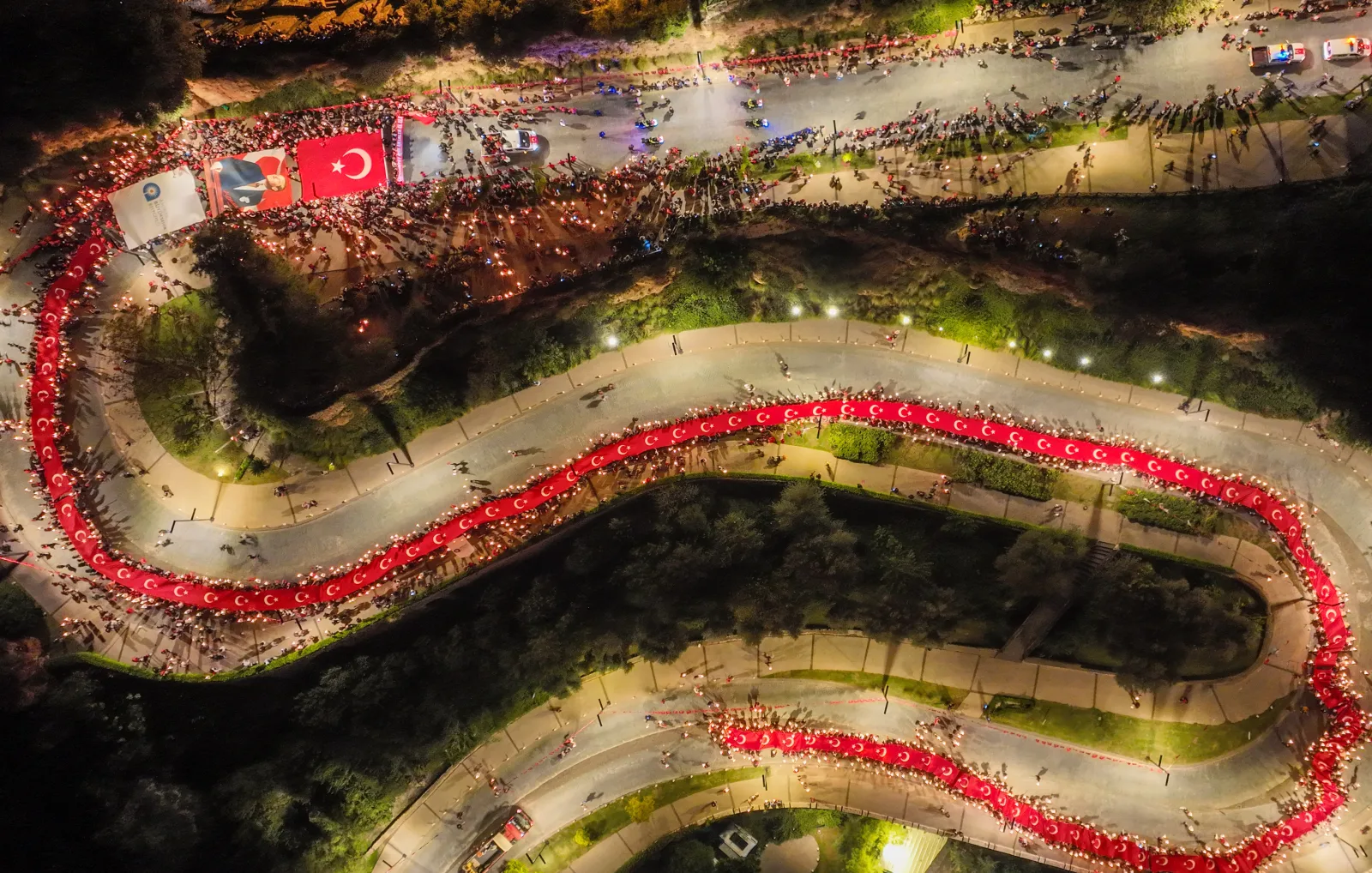 Antalya’da Fener Alayı ile Cumhuriyet coşkusu / Ek fotoğraflar
