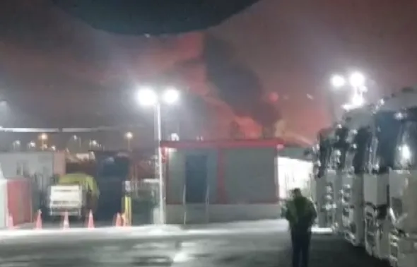 Arnavutköy’de çiçekçi dükkanı alev alev yandı