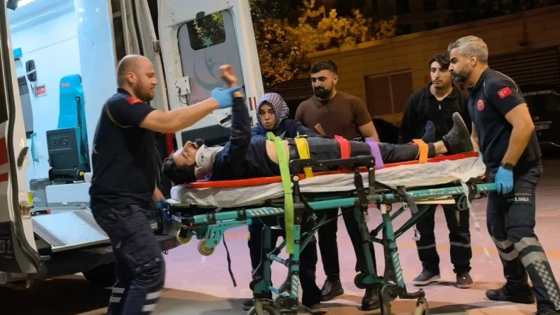 Asansör boşluğuna düşen işçi ağır yaralandı