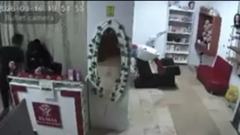 Avcılar’da 15 yaşındaki kız çocuğuna sözlü tacizde bulunduğu öne sürülen şüpheli tutuklandı