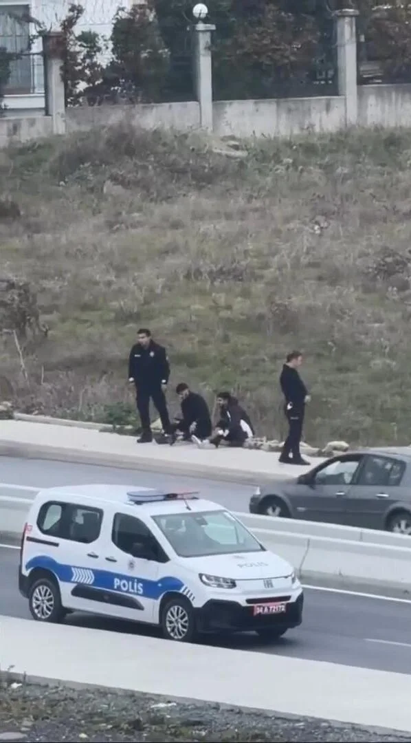 Avcılar'da 'Dur' ihtarına uymayan motosikletli 2 şüpheliye 390 bin lira ceza