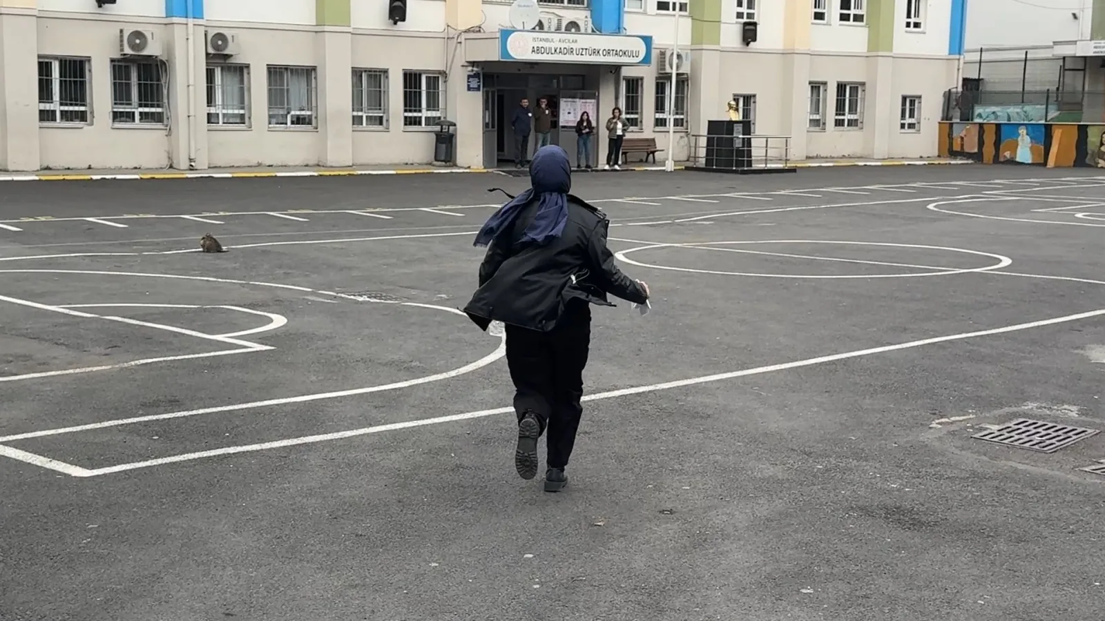Avcılar'da KPSS'ye yetişmek için koştu; sınav yerini karıştırdı okula alınmadı