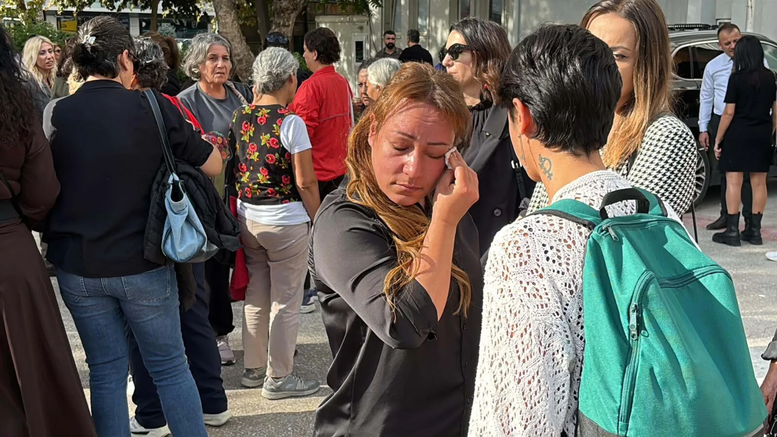 Aysel'i silahla vuran eski eşin cezası yeniden yargılamada 5 yıl 10 aya düştü