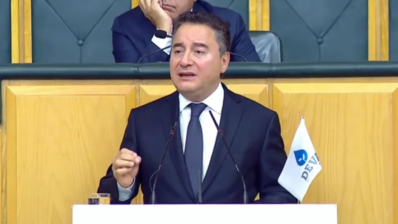 Babacan: Türkiye'nin yol gösteren bir muhalefete ihtiyacı var