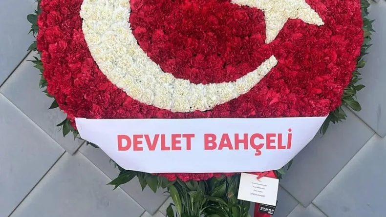 Bahçeli, TFF Başkanı Hacıosmanoğlu'na çiçek gönderdi