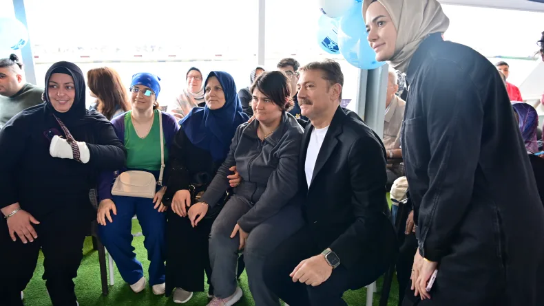 Bahçelievler Belediyesi özel gereksinimli bireyler için 'Boğaz turu' düzenledi