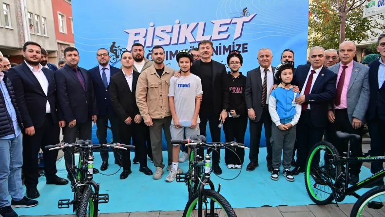 Bahçelievler’de 45’inci Geleneksel Bisiklet Dağıtım Töreni gerçekleştirildi